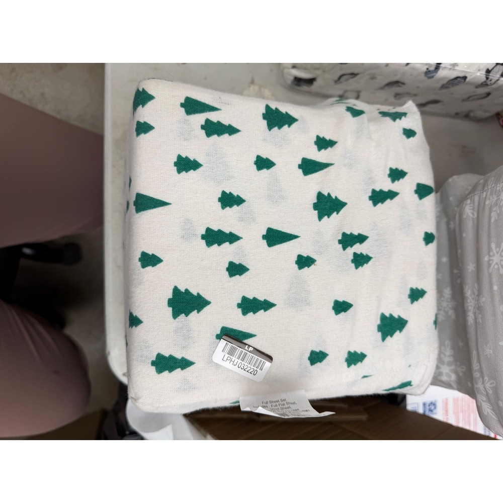 #151 Wondershop Full Flannel Christmas Sheet Set Green Trees White 4pc 14in Deep